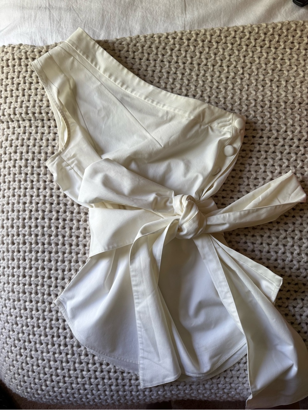 Club Monaco Offri One Shoulder Bow Top